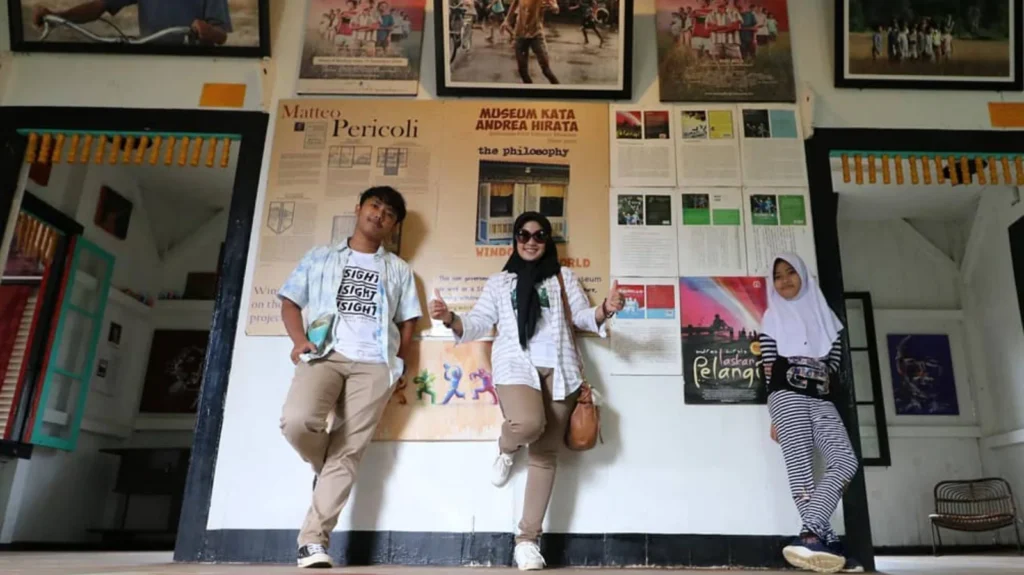 Paket Tour Belitung terbaru di Museum Kata Andrea Hirata