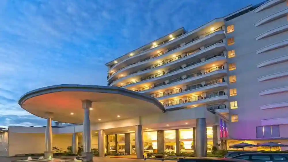 Hotel BW Suite - Tampak Depan