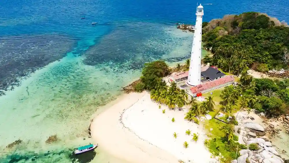 Pulau Lengkuas Cantik Seru