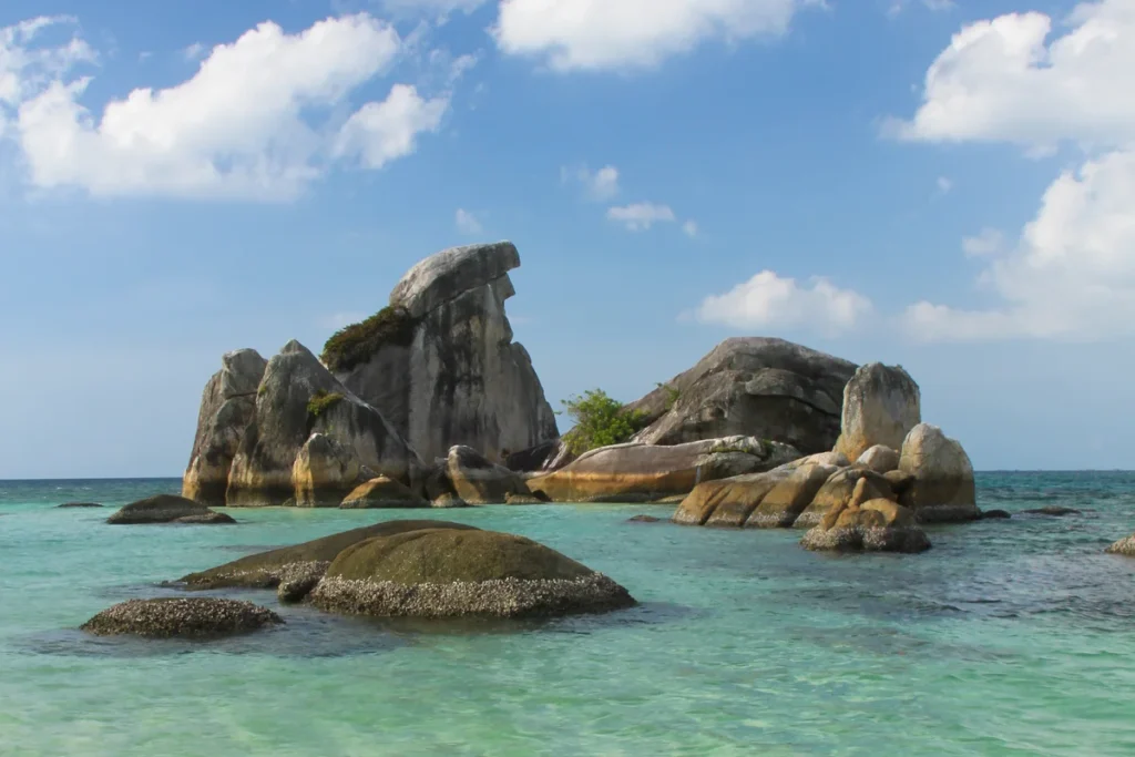 Harga Paket Tour Belitung 3 Hari 2 Malam