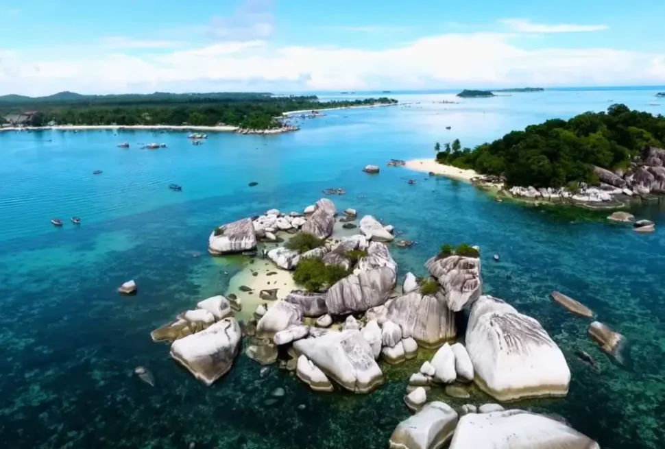 Harga Paket Tour Belitung 3 Hari 2 Malam Terbaru 2026, Itinerary Super Lengkap!