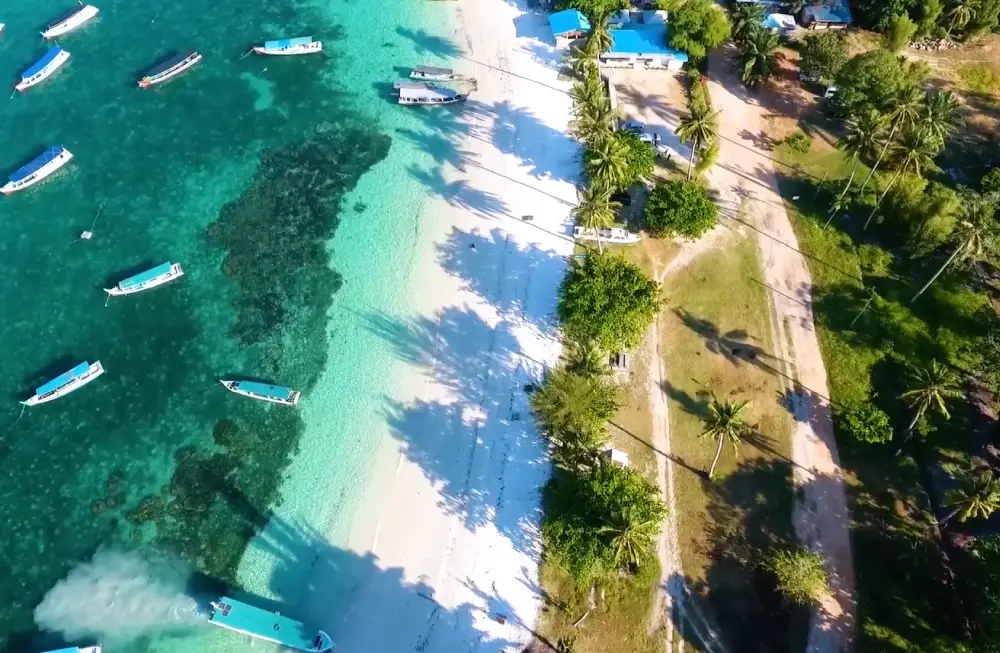 Island Hopping Belitung - Pantai Tanjung Kelayang