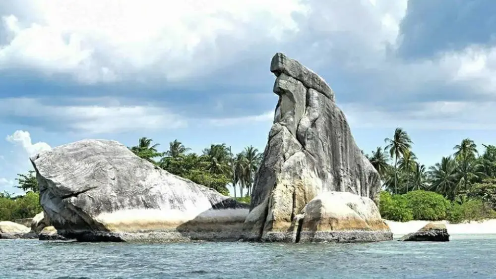 Paket Tour Belitung 3D2N - Terbaru dan Termurah