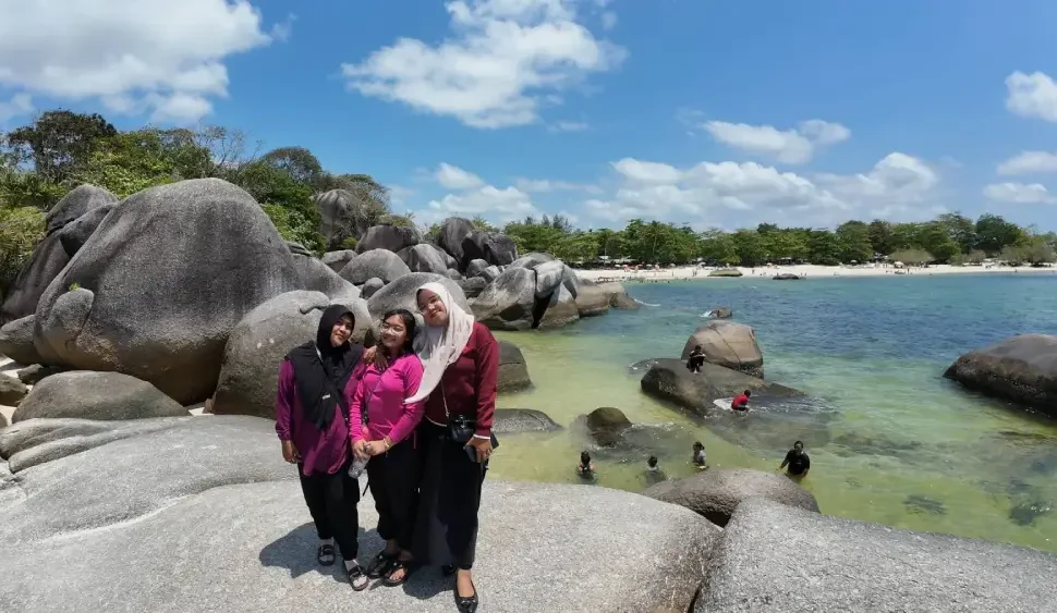 Paket Tour Belitung Terbaru Termurah