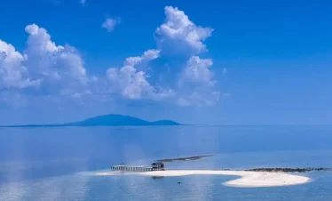 Paket Tour Belitung Timur Island Hopping Penanas