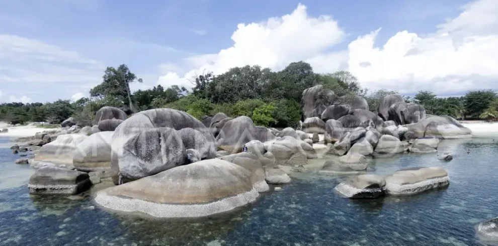 Paket Tour Belitung 2D1N Reguler