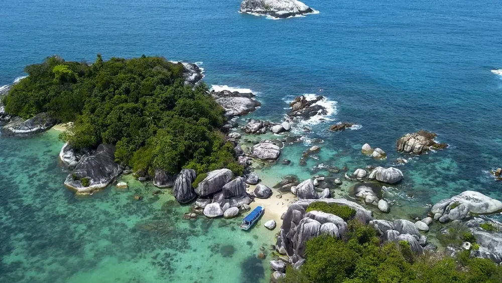 Tour Belitung Terbaru