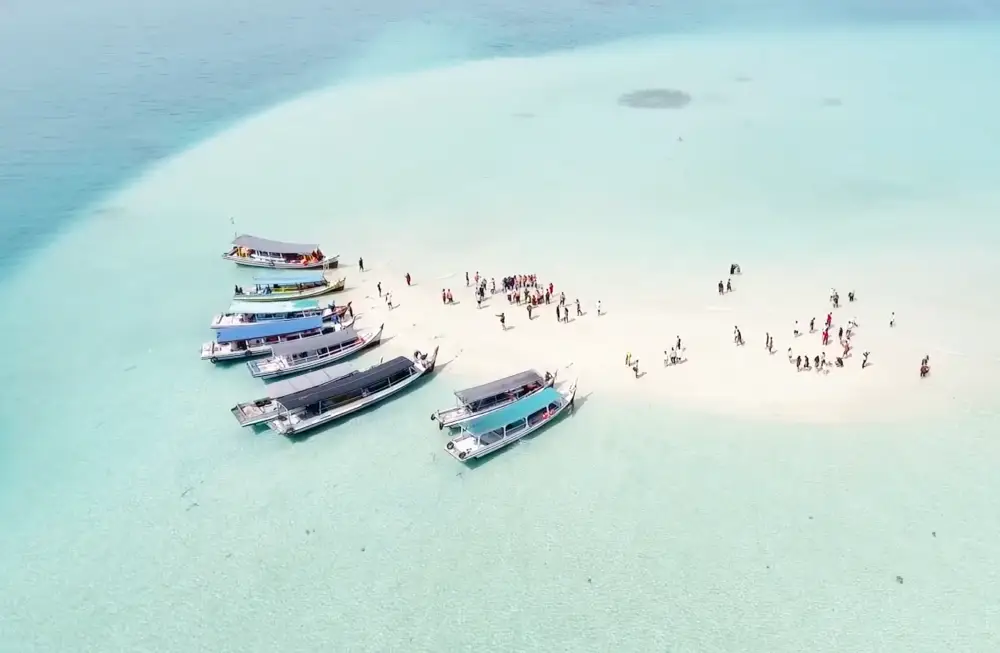 Snorkeling Belitung Terbaik 2026 - Paket Tour Belitung