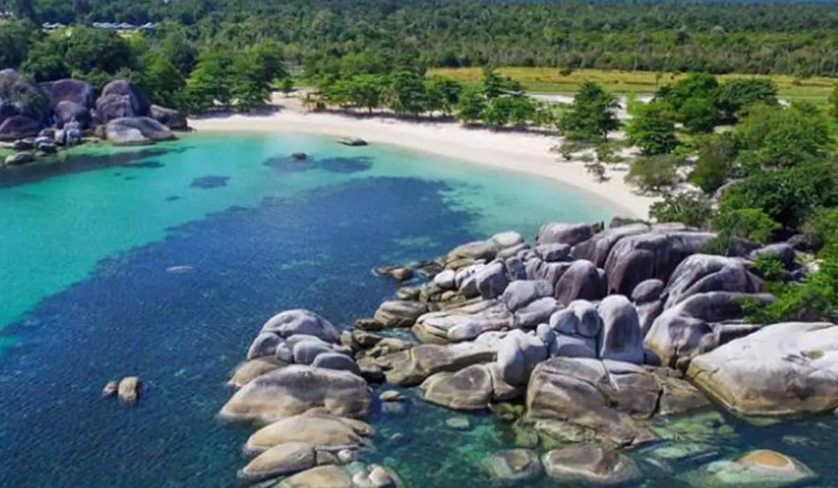 Cara ke Pantai Tanjung Tinggi dari Bandara