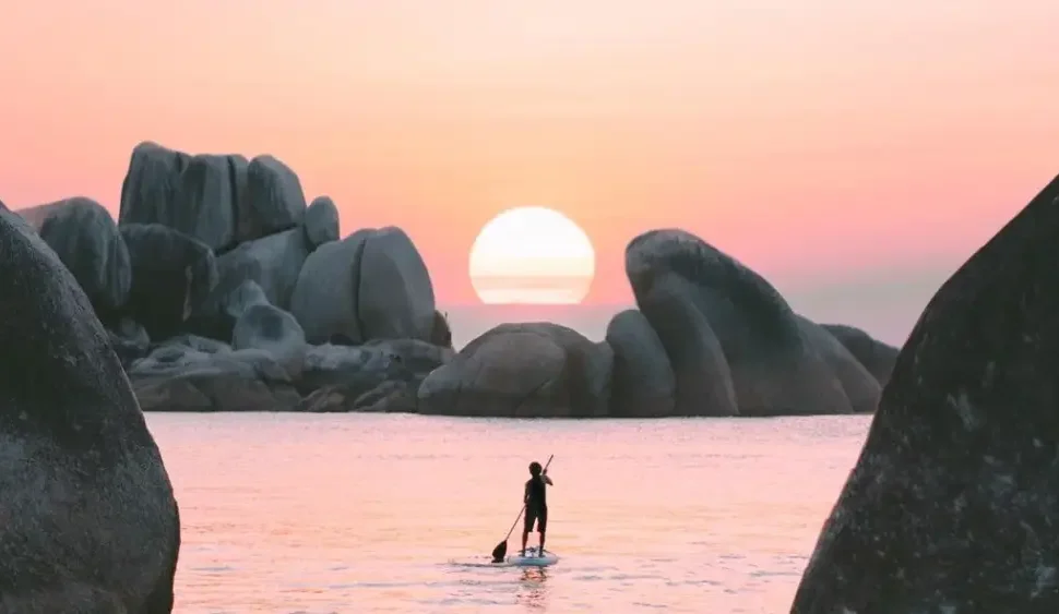 Sunset Tanjung Tinggi - Paket Tour Belitung
